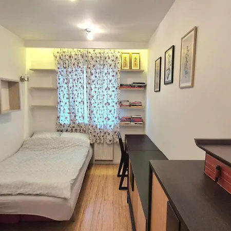 Z Ogrodem Apartament *